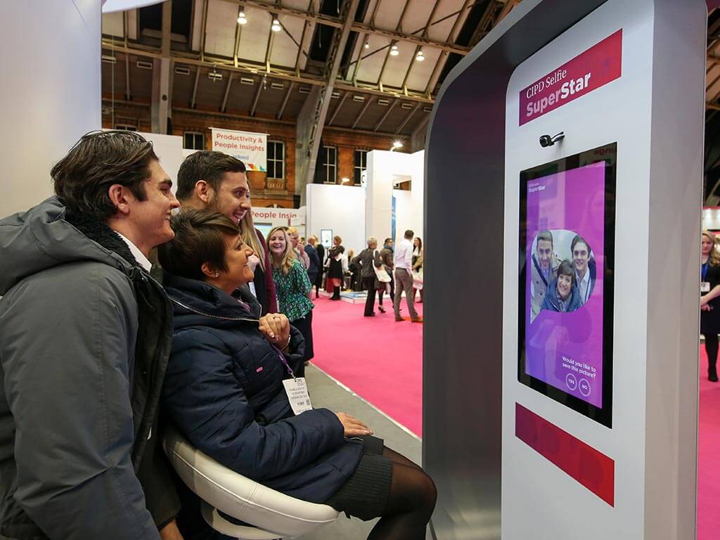 CIPD stand engagement marketing, selfie booth